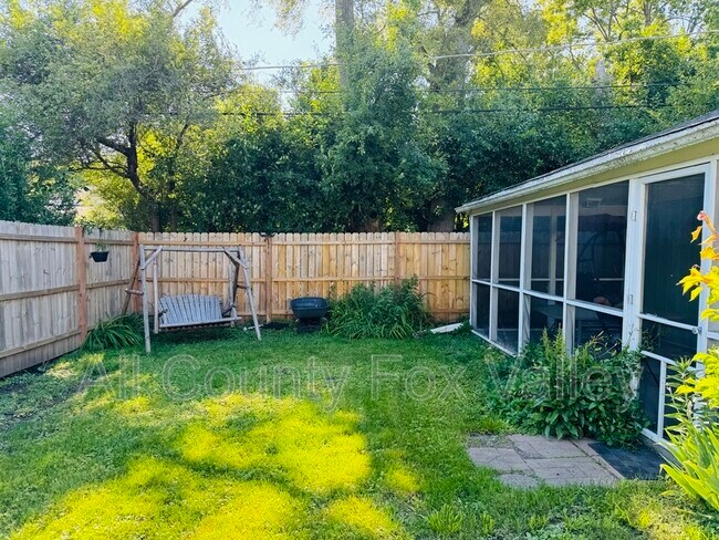 Building Photo - 1370 Arbor Ave