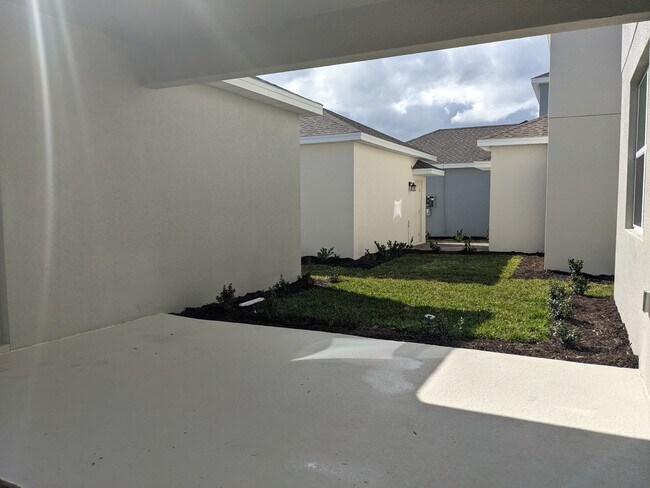 Building Photo - 11716 Language Wy