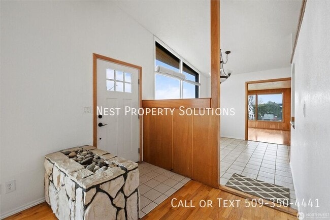 Building Photo - 401 Statter Rd