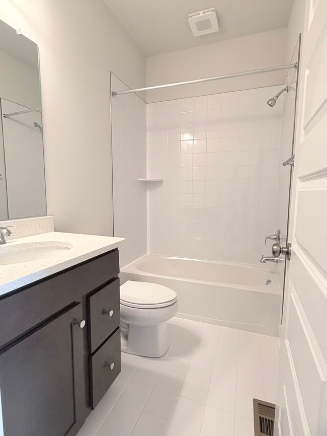 Building Photo - 9454 Belladdie Way