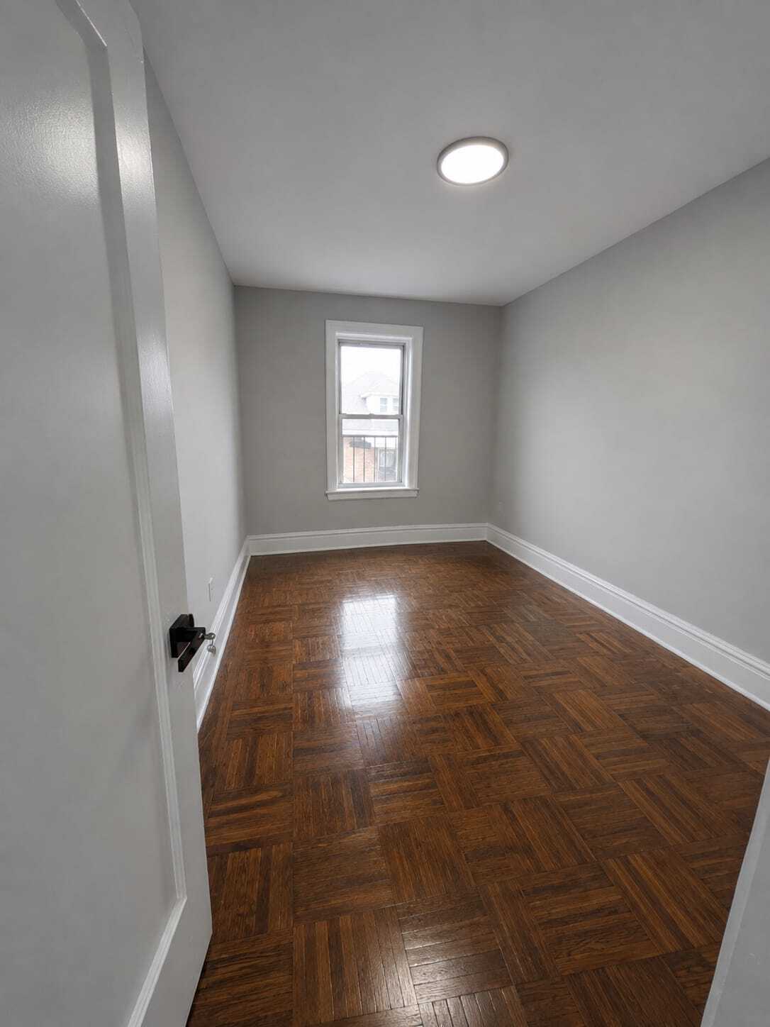 Building Photo - 243 Claremont Ave