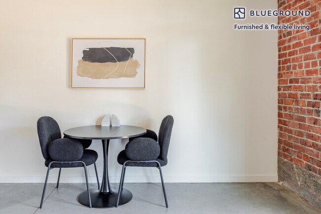 Building Photo - 1501 Buena Vista Ave