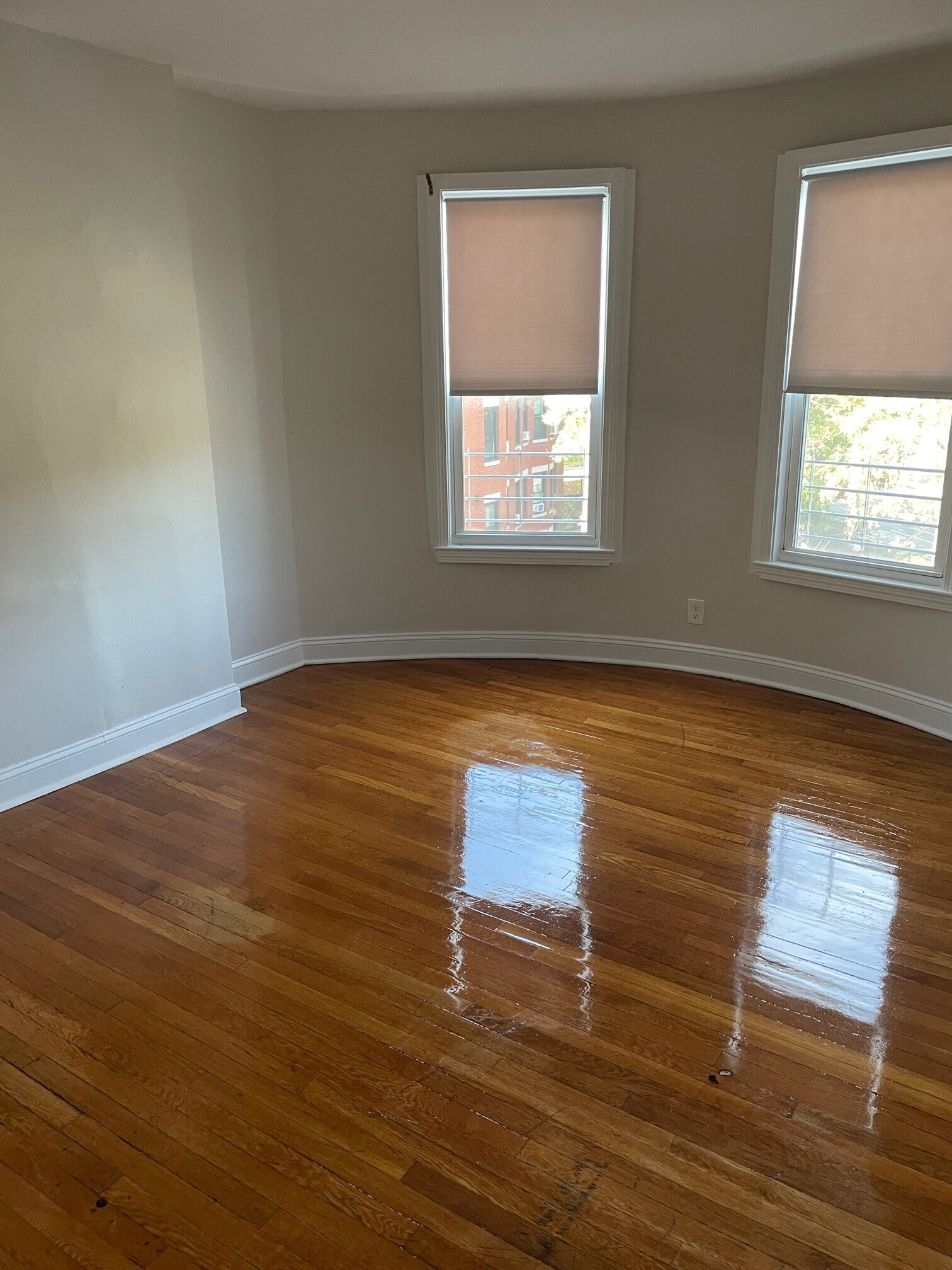 Building Photo - 184 Walnut Ave