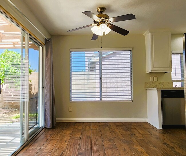 Building Photo - Updated Hemet Home, 2Bd, 2Ba, Bonus Room