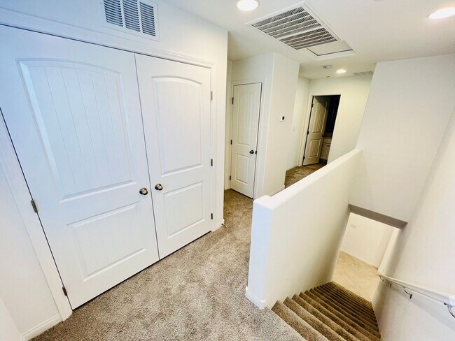 Building Photo - NEW NEW NEW Cadence 4 Bedroom