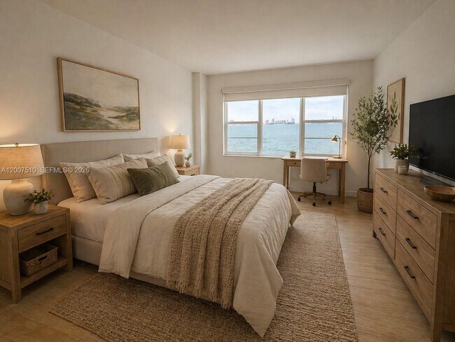 Building Photo - 11111 Biscayne Blvd