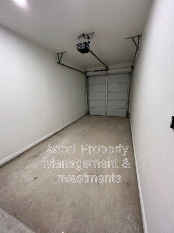 Building Photo - 209 N 28th St