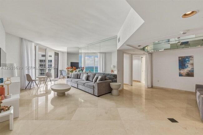 Building Photo - 16445 Collins Ave