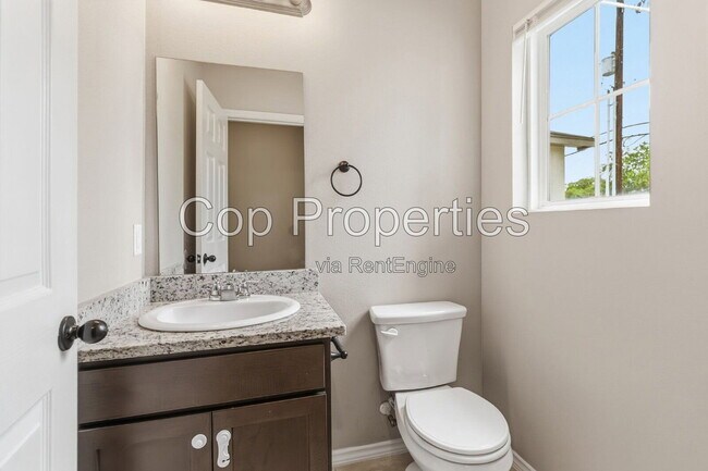 Building Photo - 11103 Belair Dr