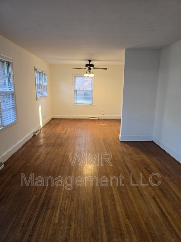 Building Photo - 4120 Leeds Dr