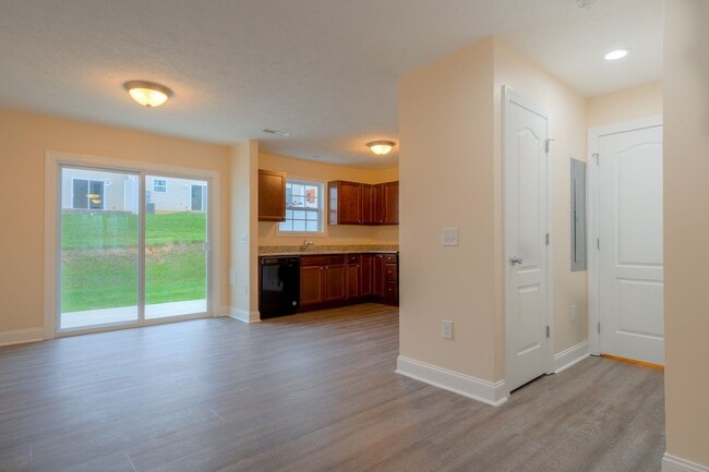 Building Photo - More units and move-in options available!