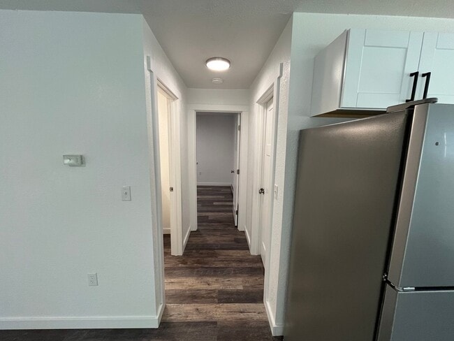 Building Photo - 1994 Badger Rd