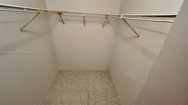 Building Photo - 851 NE 207th Ln