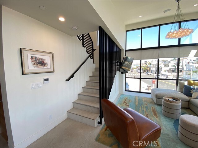 Building Photo - 500 E Balboa Blvd