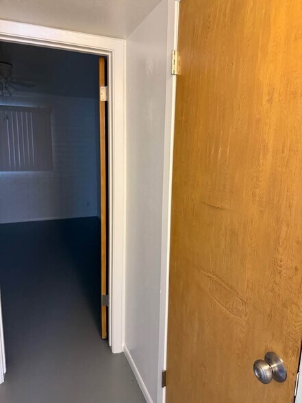 Building Photo - 2024 S Mill Ave