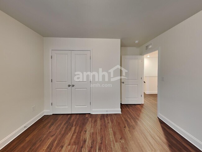 Building Photo - 164 Hazel Pk Dr