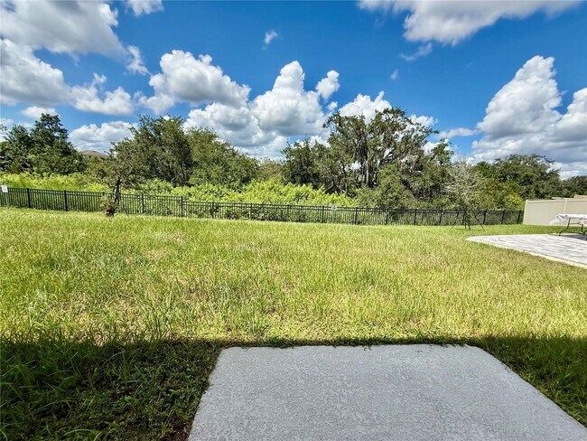 Building Photo - 1739 Post Oak Dr