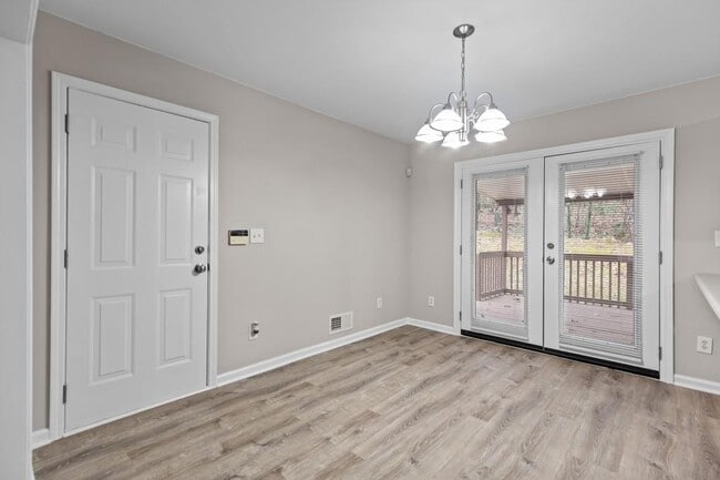 Building Photo - 631 Saddlewood Dr