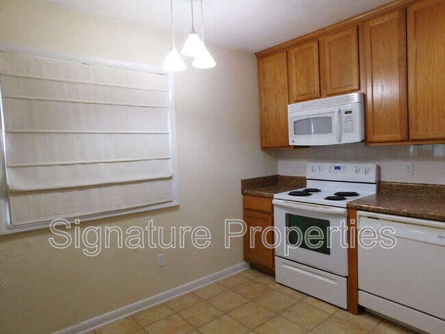 Building Photo - 36 Deerfield Blvd