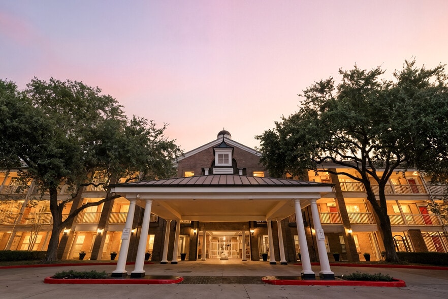 Primary Photo - King's Reserve Willowbrook