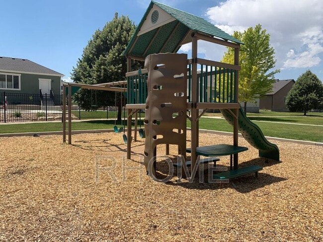 Building Photo - 981 N Apple Seed Ln