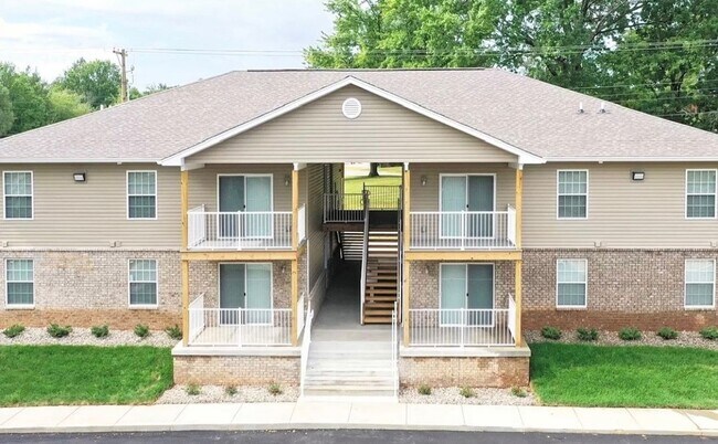 Primary Photo - Silver Creek Apartments - 2BR/2BA Apartmen...
