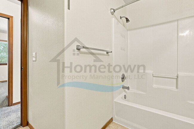 Building Photo - 7533 N Winter View Dr
