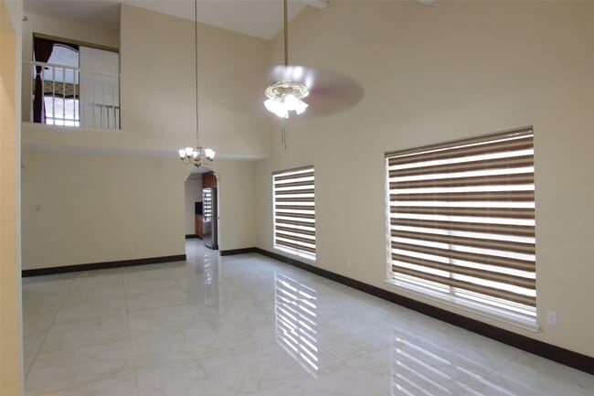 Building Photo - 12430 Brook Meadows Ln