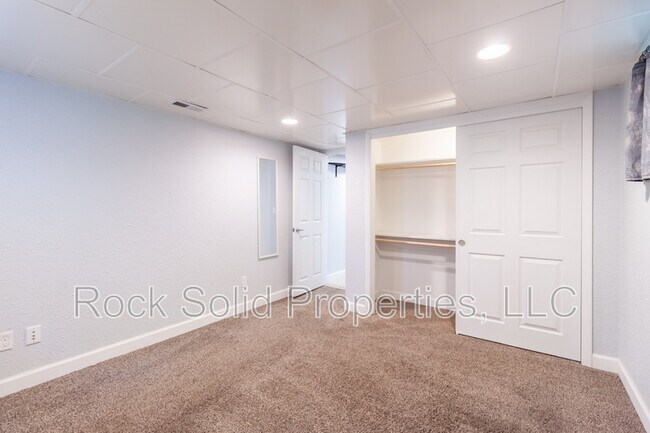 Building Photo - 1103 Platte Ave