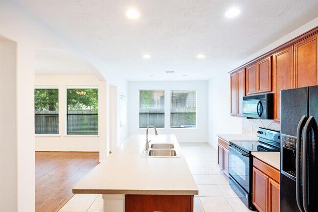 Building Photo - 23 S Burberry Park Cir