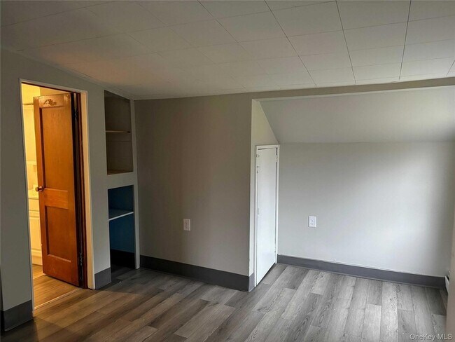 Building Photo - 2827 NY-207