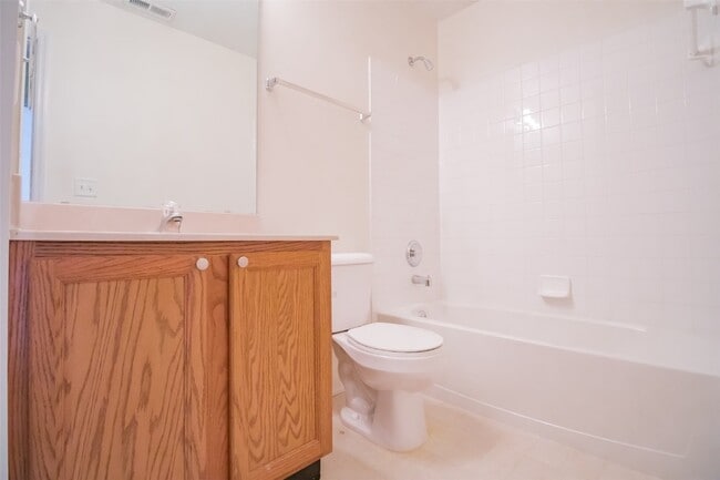 Building Photo - 4323 Bristol View Ct