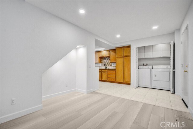 Building Photo - 13635 Almond St