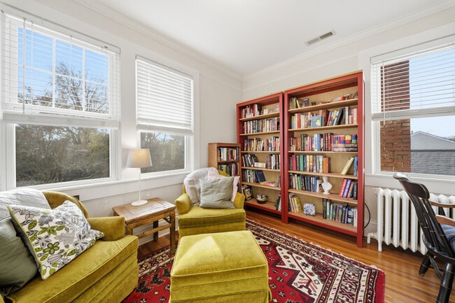 Building Photo - 710 Georgia Ave