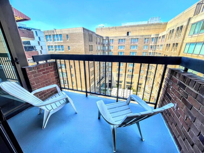 Building Photo - 1140 23rd St NW