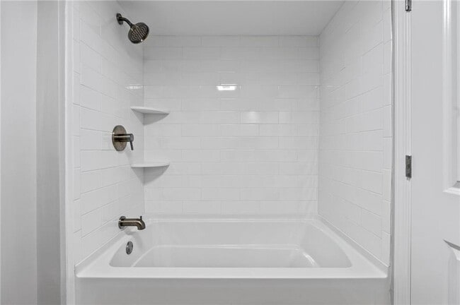 Building Photo - 376 Arnolds Neck Dr