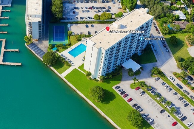 Building Photo - 880 NE 69th St