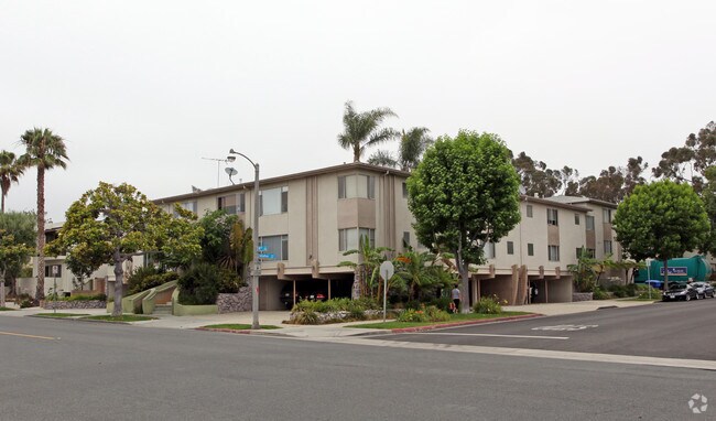 Primary Photo - Royal Pacific