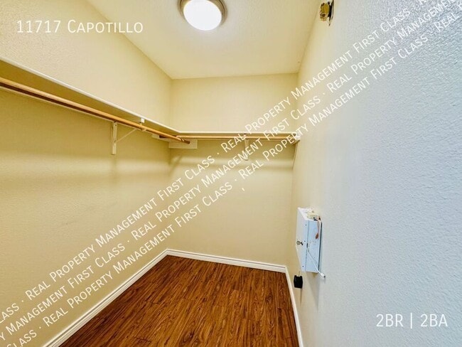Building Photo - 11717 Capotillo-