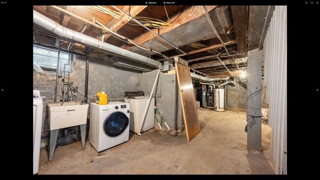 Building Photo - Beautiful 2-Bed 2-Bath Unit in St. Paul - Available Now!