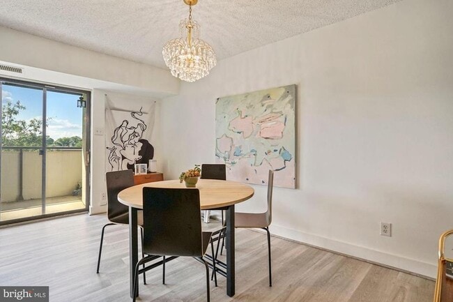 Building Photo - 5300 Columbia Pike