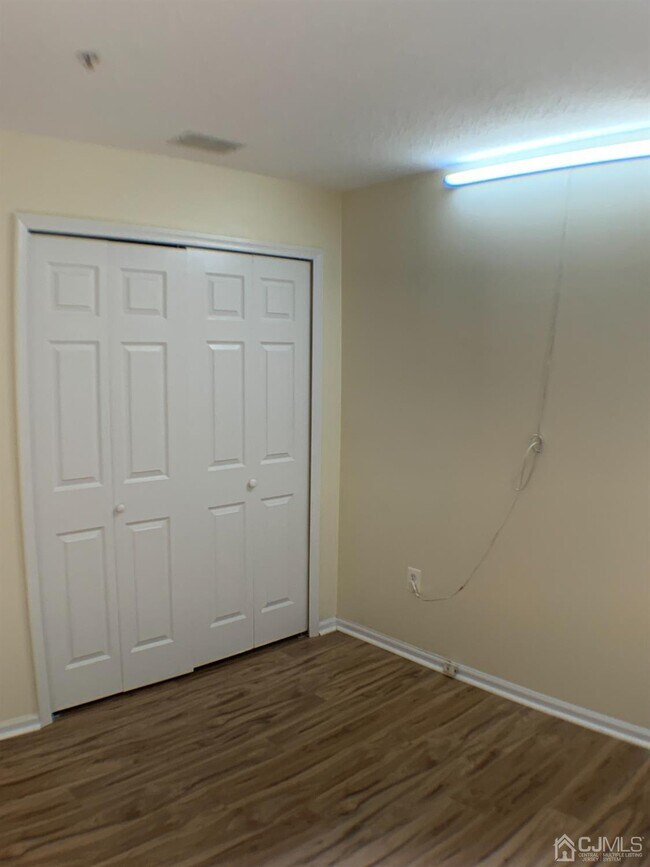 Building Photo - 95 Prestwick Way