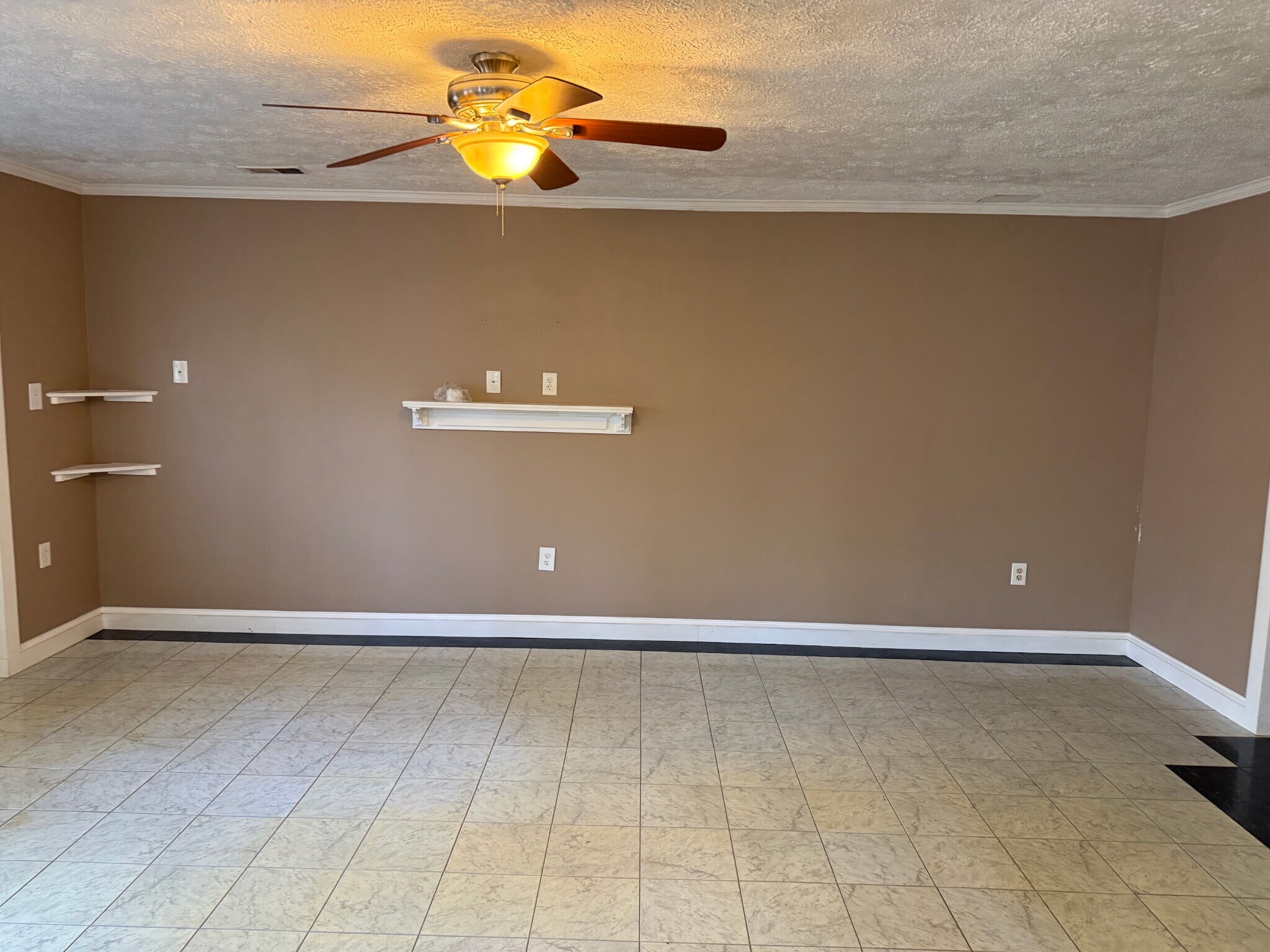 Building Photo - 14531 Stephen St