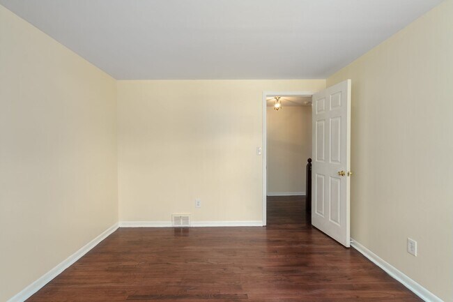 Building Photo - 2377 Williamstown Ct