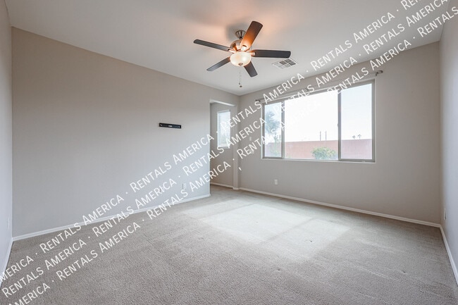 Building Photo - 41587 W Anne Ln