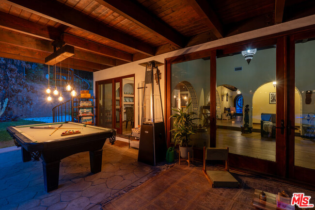 Building Photo - 3092 Laurel Canyon Blvd