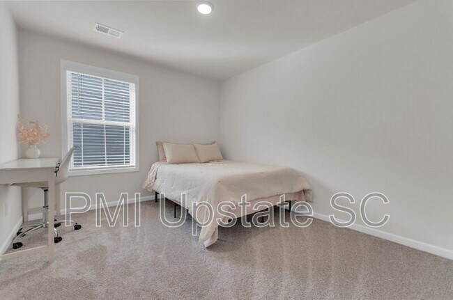 Building Photo - 1110 Silverbend Trl