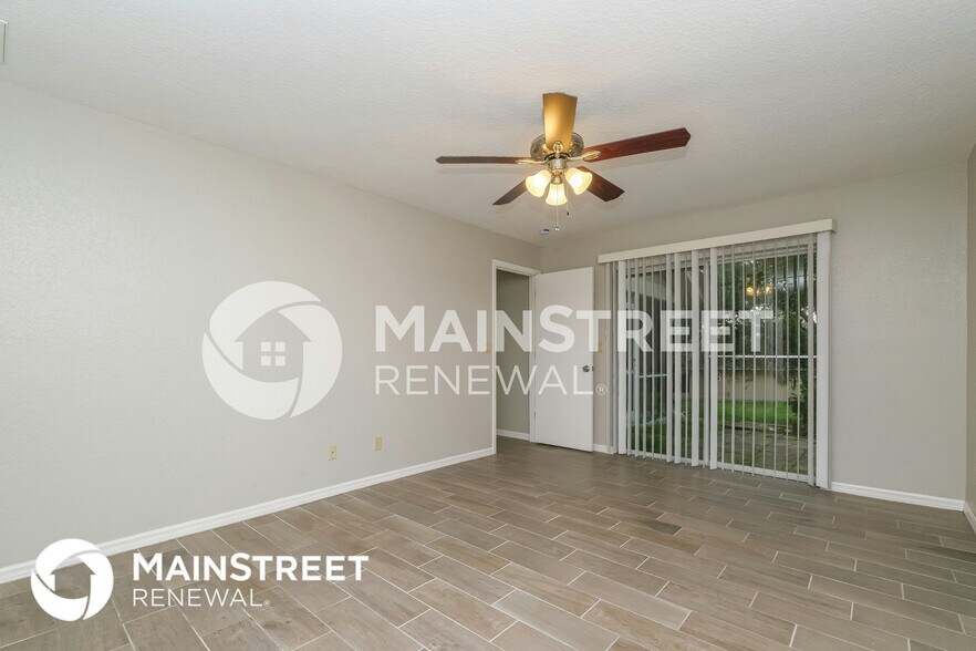 Building Photo - 6084 Freeport Dr