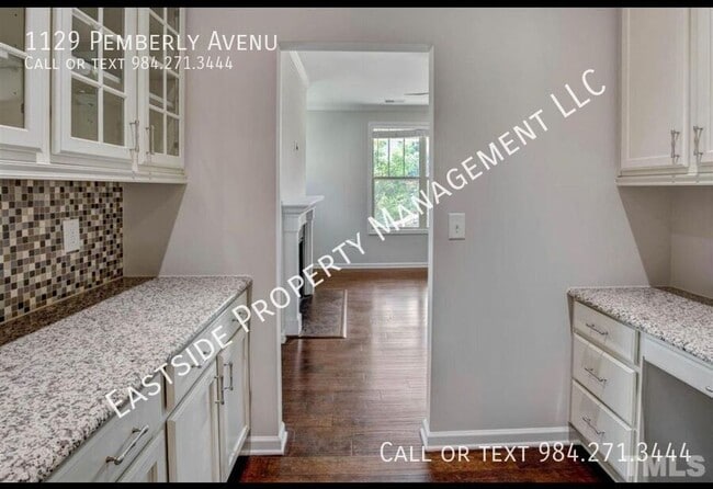 Building Photo - 1129 Pemberly Ave