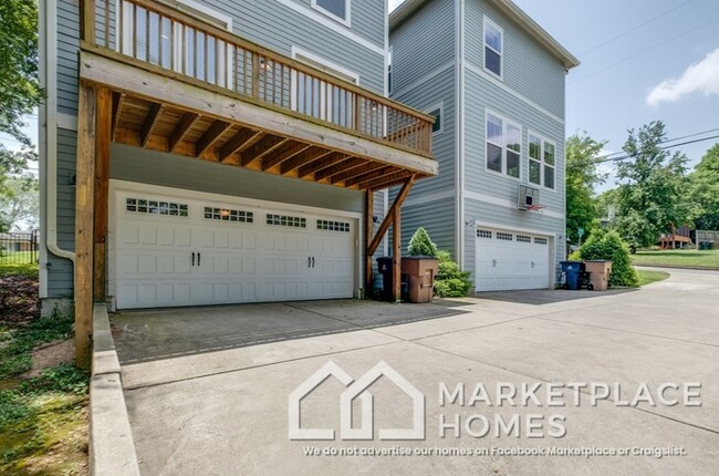 Building Photo - 1802 Porter Ave